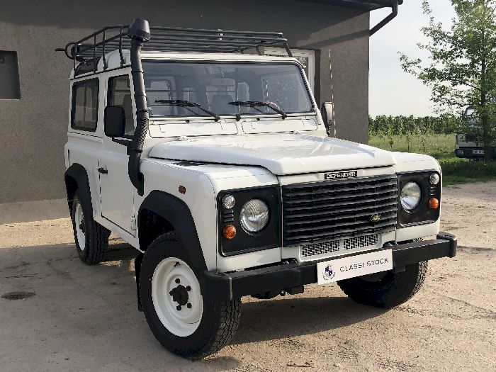 land-rover-defender-90